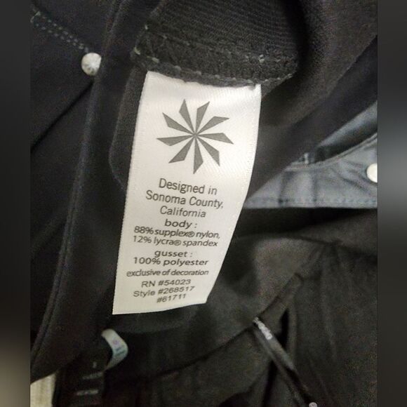 Athleta   - Picture 10 of 12